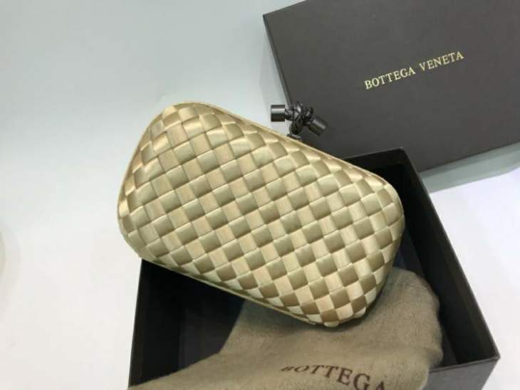 Picture of Bottega Veneta Handbags _SKUfw184060496fw